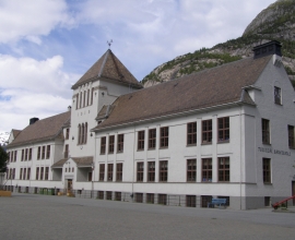 Tyssedal_skole_-_Monolastex_RE(Tom_Rønneberg)